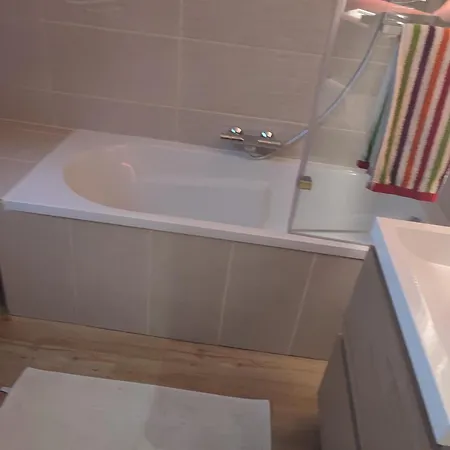 Le De La Roche * Putanges